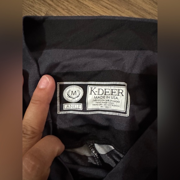 K Deer Striped Ankle Leggings - Black, Gray, and Red - Picture 5 of 5